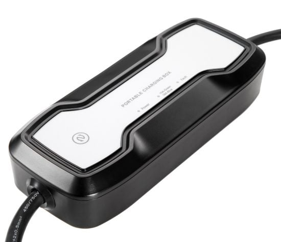 Besen PCD020 portable EV charger with Type 2 plug and Schuko plug - view 3