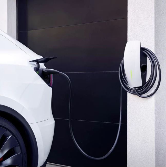 Tesla Wall Connector Gen 3 white faceplate - view 2